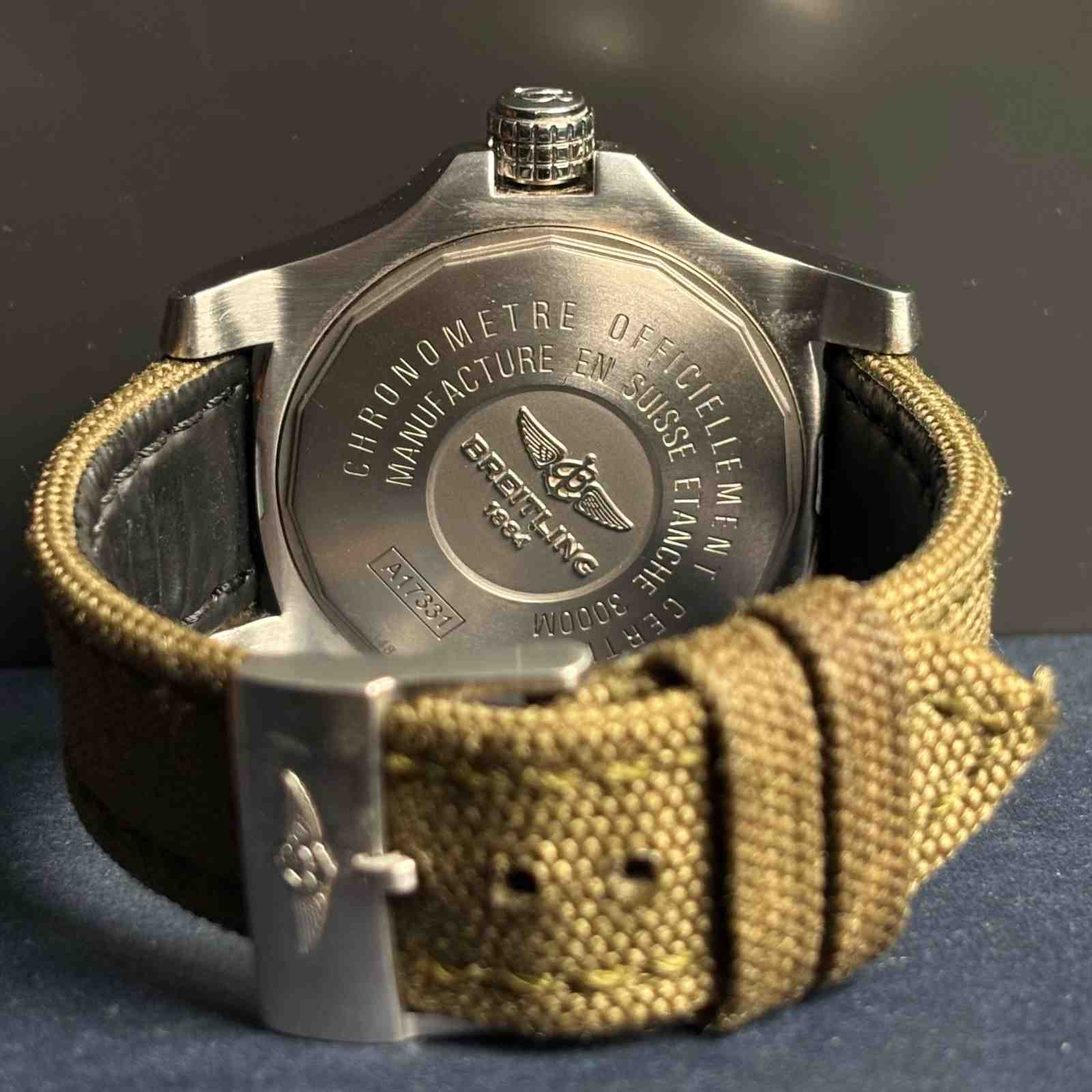 ساعت مردانه برایتلینگ 45 میلیمتری Breitling Avenger