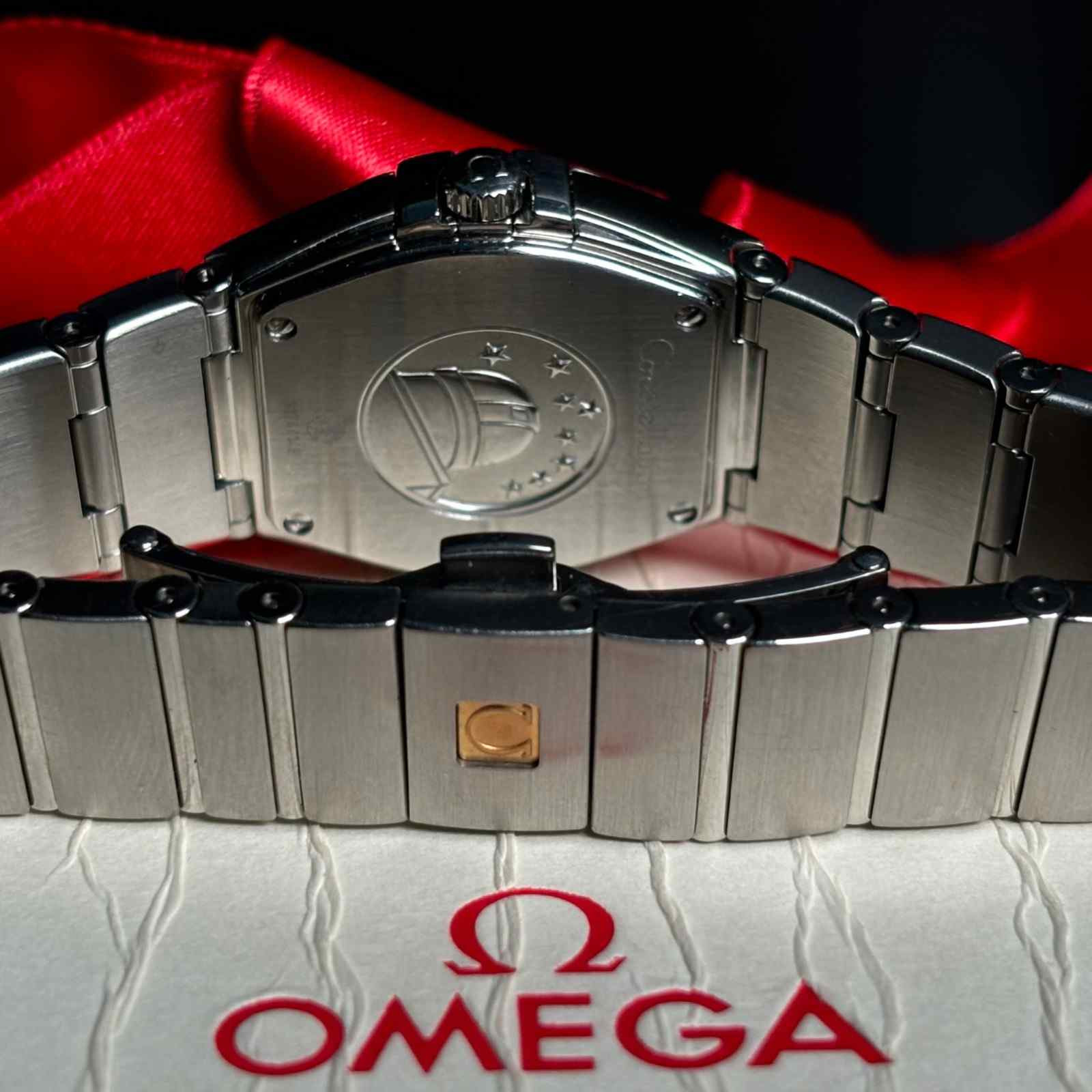 ساعت زنانه امگا 27 میلیمتری تمام استیل صفحه برلیان   Omega Constellation New Face