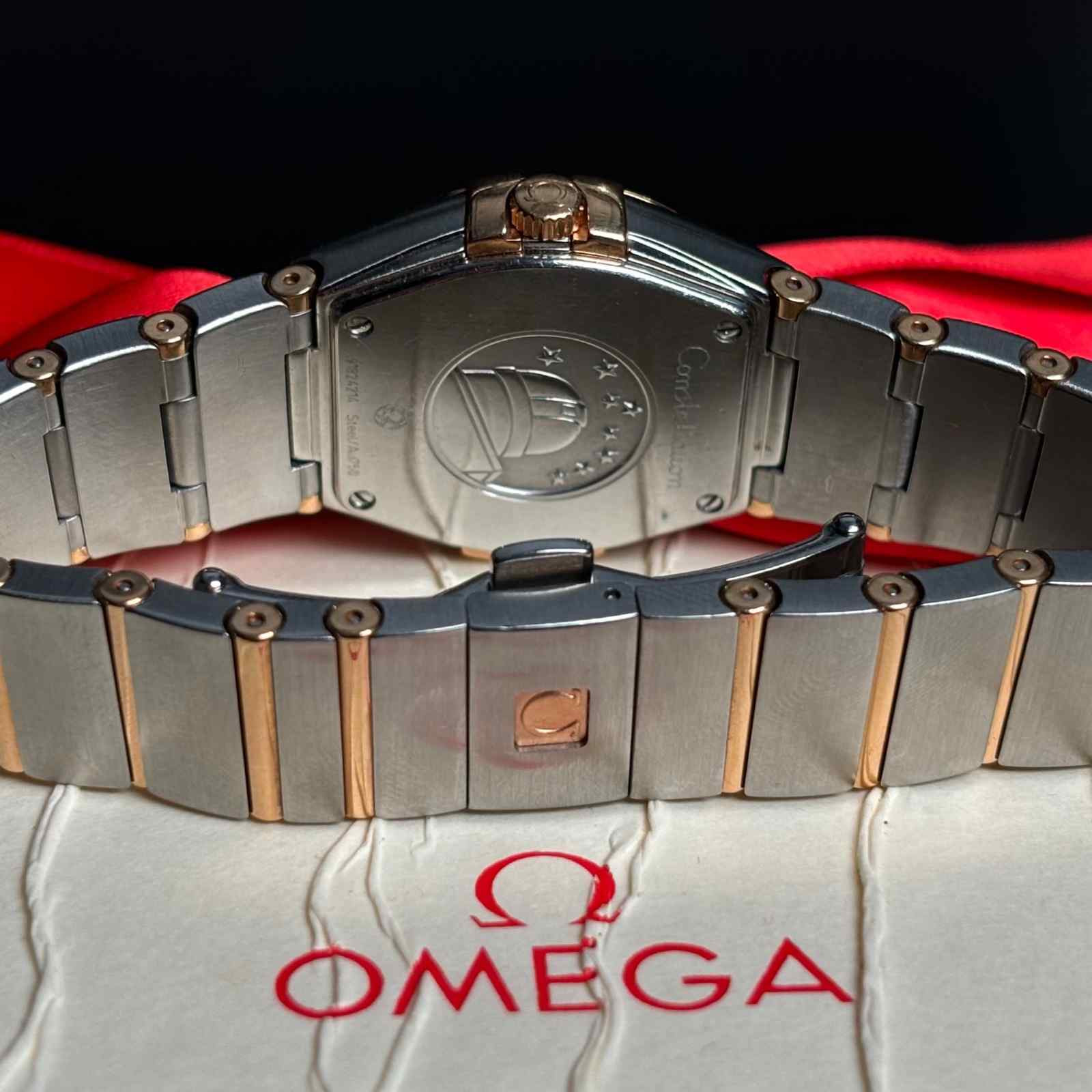 ساعت زنانه امگا 27 میلیمتری تمام میخ طلا صفحه صدف Omega Constellation New Face