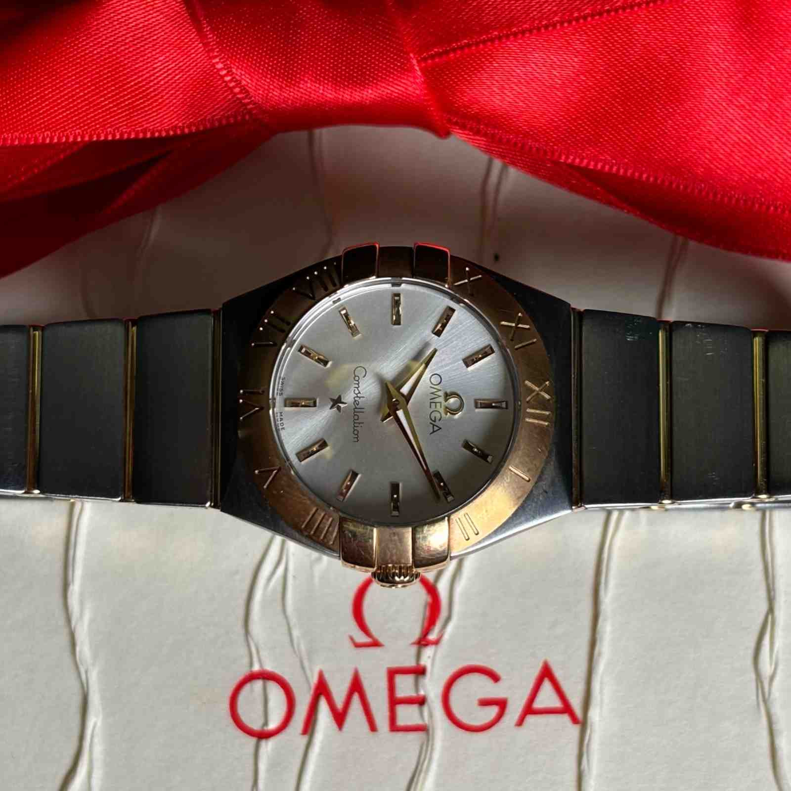 ساعت زنانه امگا 24 میلیمتری  New Face آکبند Omega Constellation