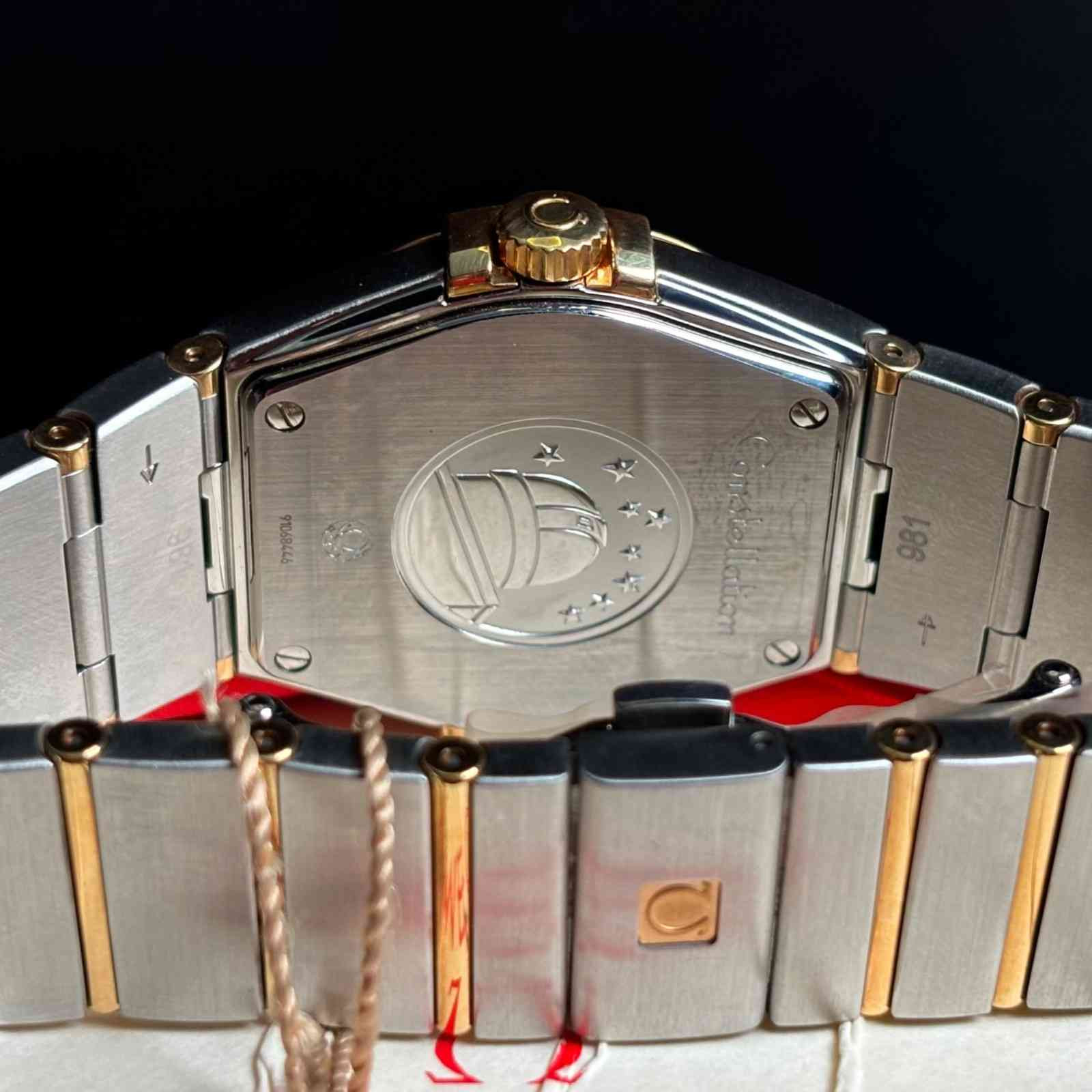 ساعت مردانه امگا 35 میلیمتری تمام میخ طلا آکبند Omega Constellation