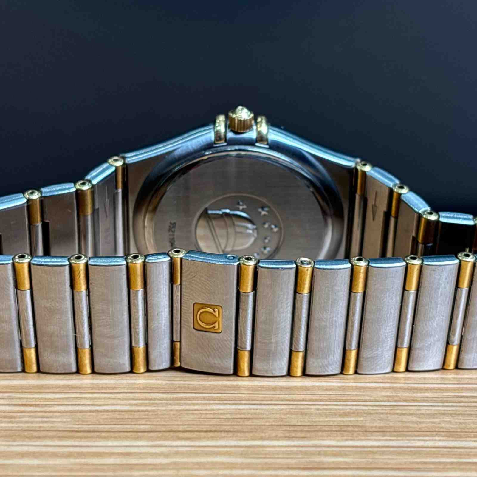 ساعت مردانه امگا 33.5 میلیمتری سر میخ طلا  Omega Constellation