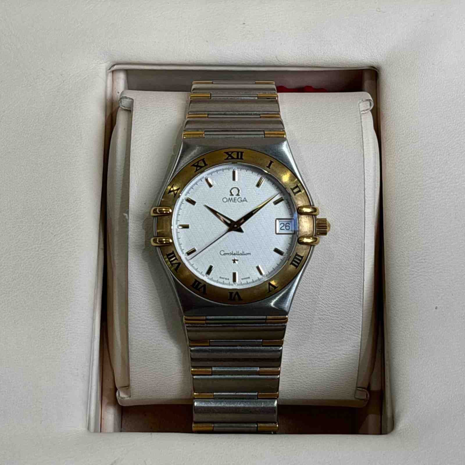 ساعت مردانه امگا 33.5 میلیمتری سر میخ طلا  Omega Constellation