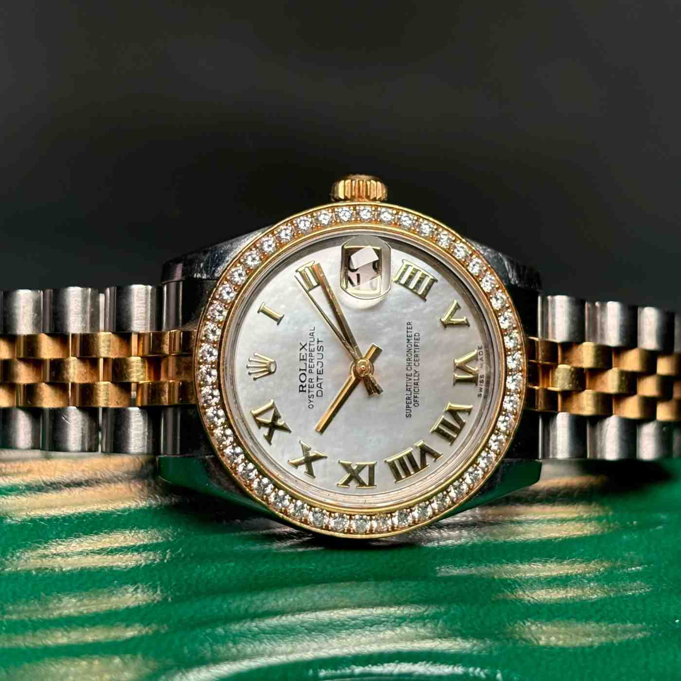 ساعت زنانه رولکس 31 میلیمتری صفحه صدف زه برلیان  ROLEX DATEJUST