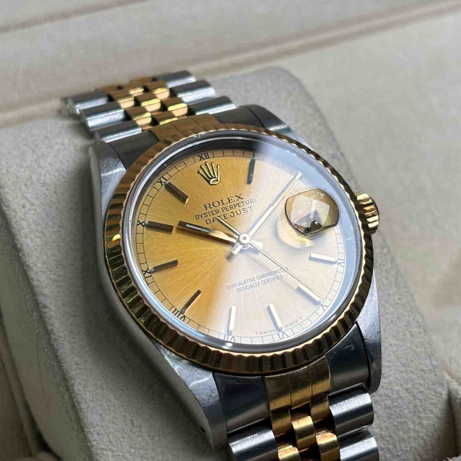 ساعت زنانه رولکس 36 میلیمتری   ROLEX OYSTER PERPETUAL DATEJUST