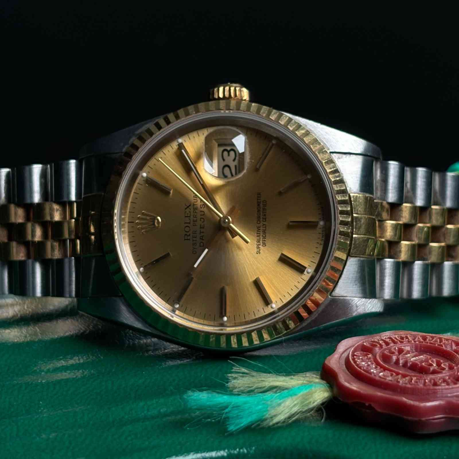 ساعت زنانه رولکس 36 میلیمتری   ROLEX OYSTER PERPETUAL DATEJUST